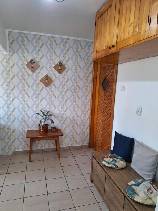 Miha'S Apartament Sulina Kültér fotó